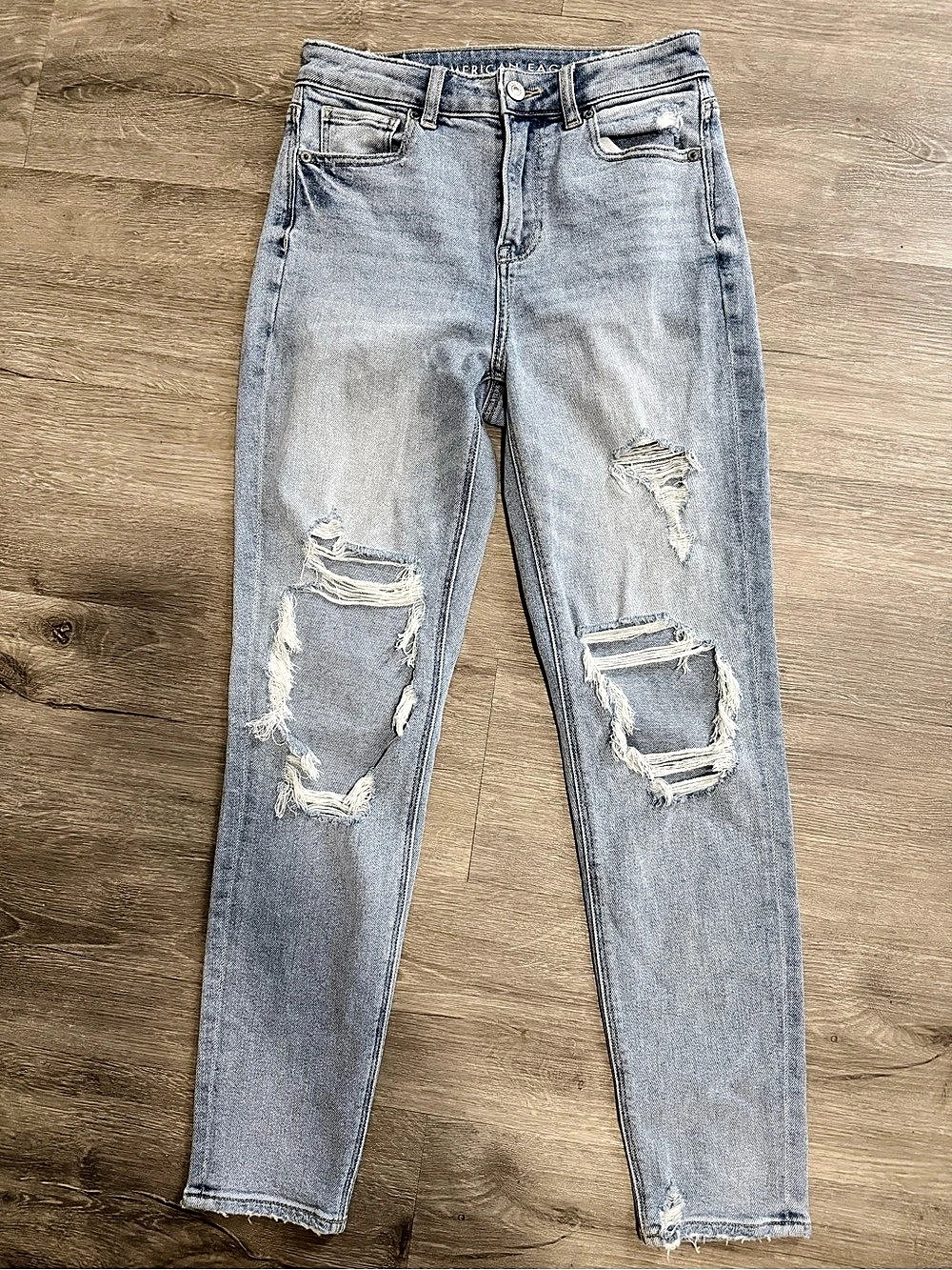 American Eagle AE Ripped Mom Jean Distressed Skinny Jeans in Blue